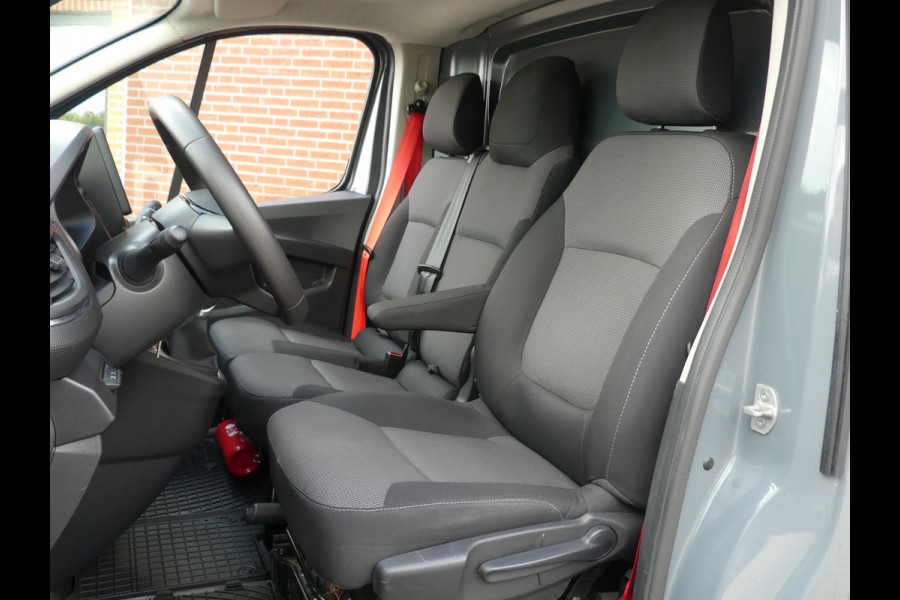 Renault Trafic 2.0 dCi 150PK T30 L2 RED EDTION LED/Camera/Apple Carplay