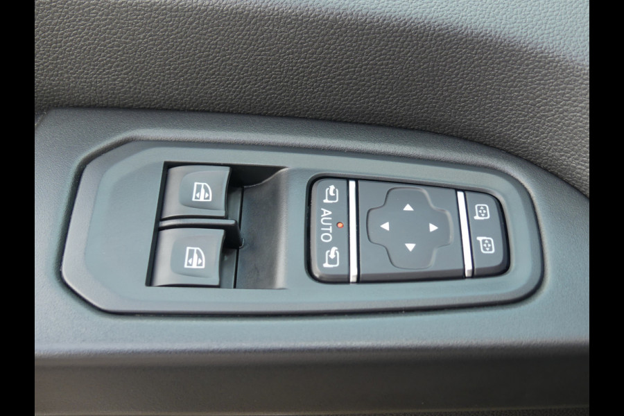 Renault Trafic 2.0 dCi 150PK T30 L2 RED EDTION LED/Camera/Apple Carplay