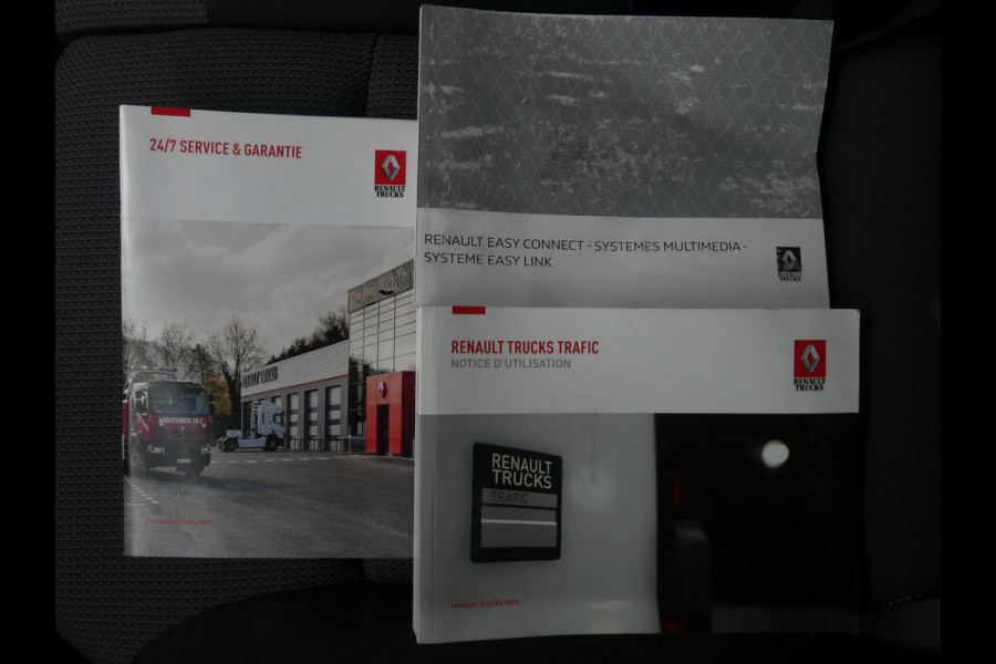 Renault Trafic 2.0 dCi 150PK T30 L2 RED EDTION LED/Camera/Apple Carplay
