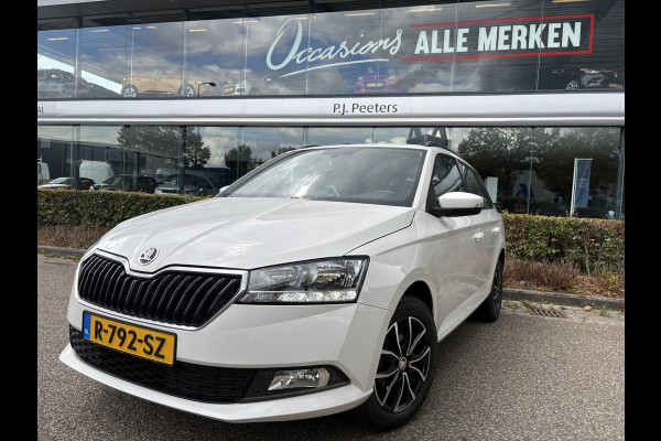 Škoda Fabia Combi 1.0 TSI Ambition Airco - Apple carplay - Parkeersensor achter - Dakrails - Bagagedek - Mistlampen - Cruise control - Bluetooth - Led verlichting - Stuur multifunctioneel - Stuur leder - Elektrische ramen - Centrale vergrendeling met afstandsbediening