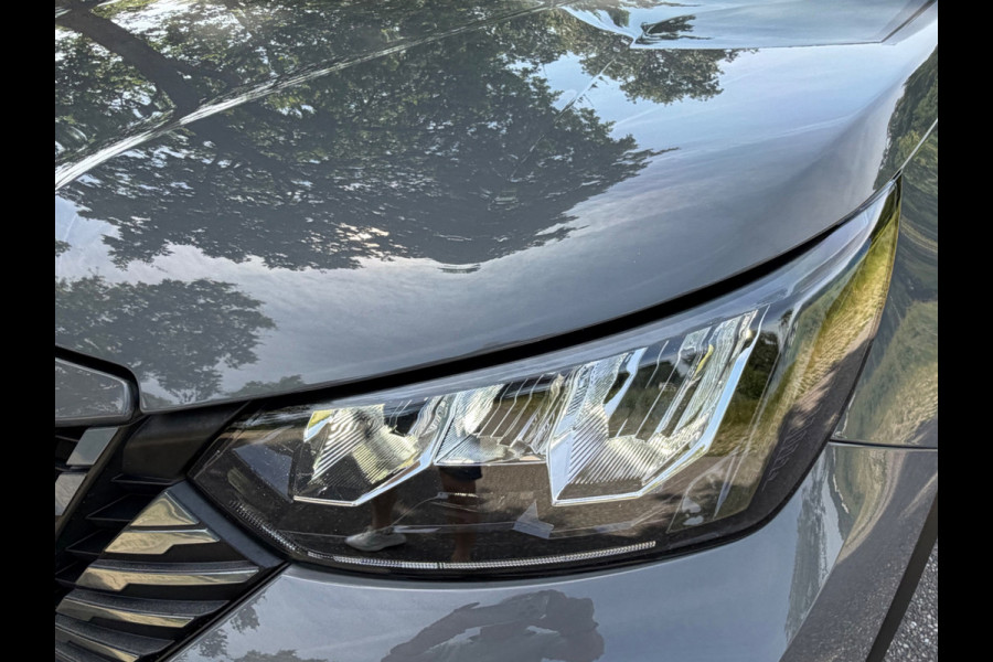 Peugeot 2008 1.2 PureTech 100 Allure, achteruitrijcamera, led verlichting, navigatie, luxe uitvoering!