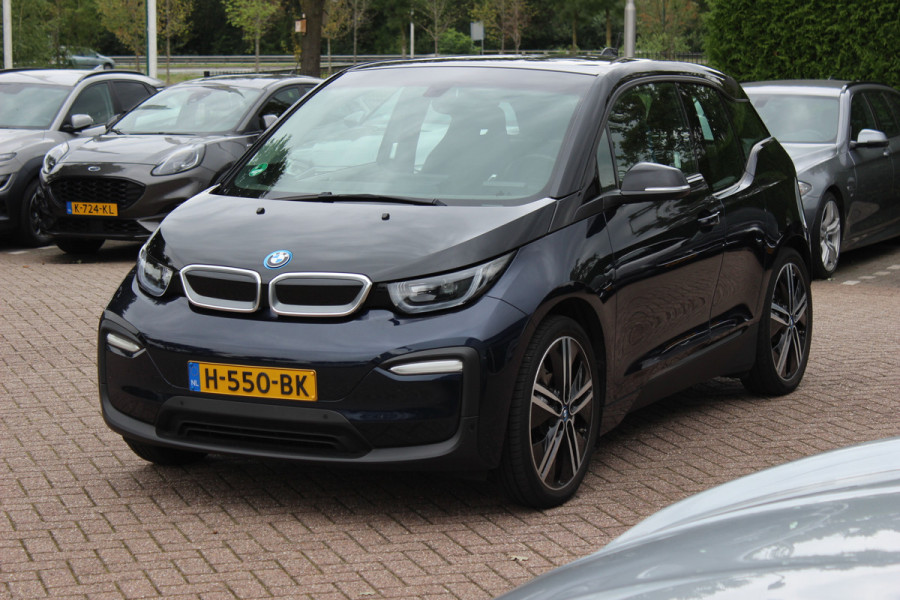 BMW i3 Executive Edition 120Ah 42 kWh / SoH 87,8% / Camera / Navigatie / 20'' / LED / Warmtepomp / Stoelverwarming / DAB / Cruise Control
