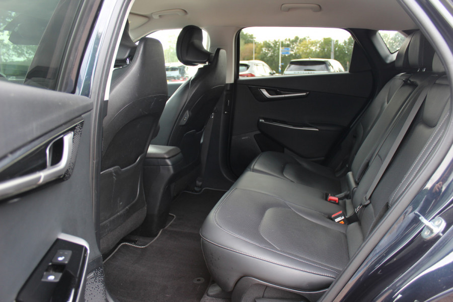 Kia Ev6 Plus AWD 77.4 kWh / SoH 90% / Trekhaak / Camera / V2L / Leder / CarPlay / 20'' / Keyless / Ventilatie+Verwarmd / Dodehoek / DAB / ACC / Warmtepomp