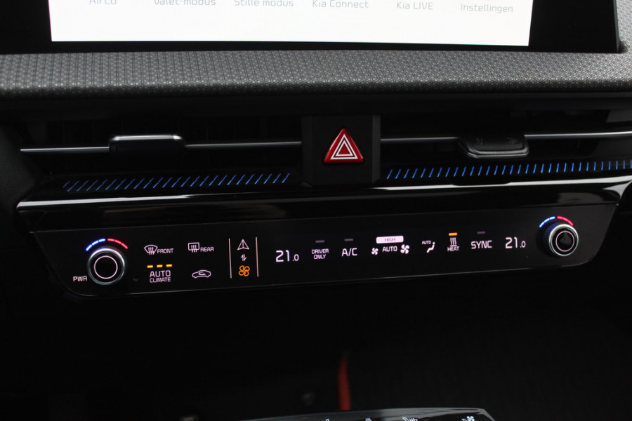 Kia Ev6 Plus AWD 77.4 kWh / SoH 90% / Trekhaak / Camera / V2L / Leder / CarPlay / 20'' / Keyless / Ventilatie+Verwarmd / Dodehoek / DAB / ACC / Warmtepomp
