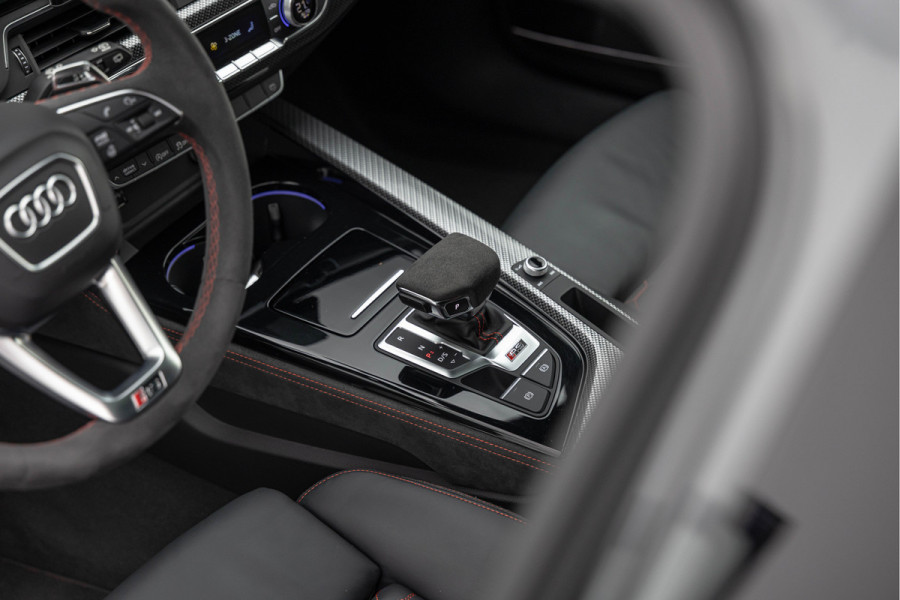 Audi RS4 Avant 2.9 TFSI 450pk Quattro Pano Dynamic B&O 20'' HuD Massage ACC