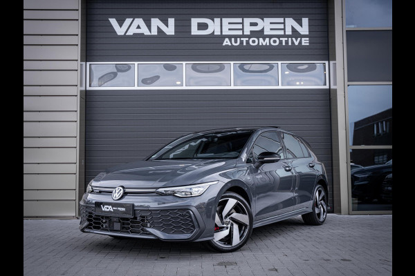 Volkswagen Golf 8.5 1.5 eHybrid GTE - Pano l HUD l 360cam l Dodehoek