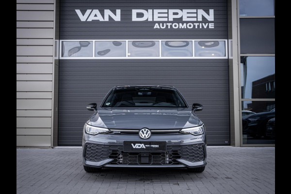 Volkswagen Golf 8.5 1.5 eHybrid GTE - Pano l HUD l 360cam l Dodehoek