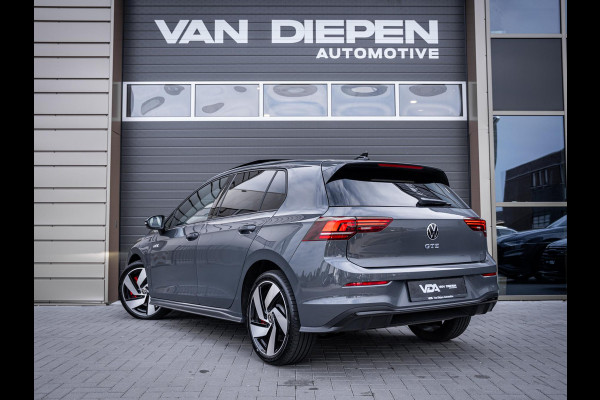 Volkswagen Golf 8.5 1.5 eHybrid GTE - Pano l HUD l 360cam l Dodehoek