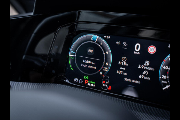 Volkswagen Golf 8.5 1.5 eHybrid GTE - Pano l HUD l 360cam l Dodehoek