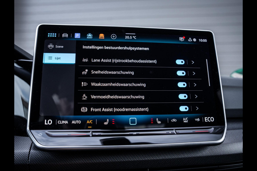 Volkswagen Golf 8.5 1.5 eHybrid GTE - Pano l HUD l 360cam l Dodehoek