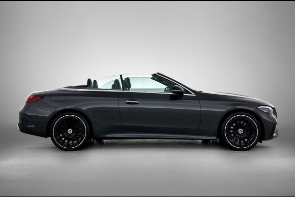 Mercedes-Benz CLE Cabriolet 200 AMG Line AMG Line | Night Pakket | 20 Inch AMG Velgen | Parkeerpakket inclusief achteruitrijcamera | Inclusief 24 maanden MB Certified garantie voor Europa.
