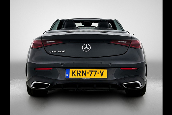 Mercedes-Benz CLE Cabriolet 200 AMG Line AMG Line | Night Pakket | 20 Inch AMG Velgen | Parkeerpakket inclusief achteruitrijcamera | Inclusief 24 maanden MB Certified garantie voor Europa.
