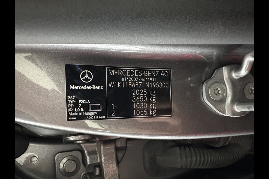 Mercedes-Benz CLA-Klasse Shooting Brake 200 Business Solution AMG (INCL.BTW) Aut. *PANO | LEATHER-MICROFIBRE | FULL-LED | HEATED-SPORTSEATS | AMBIENT-LIGHT | DIGI-COCKPIT | DAB+ | NAVI-FULLMAP | CAMERA | PRIVACYGLASS | SHIFTPADDLES | 18''ALU*