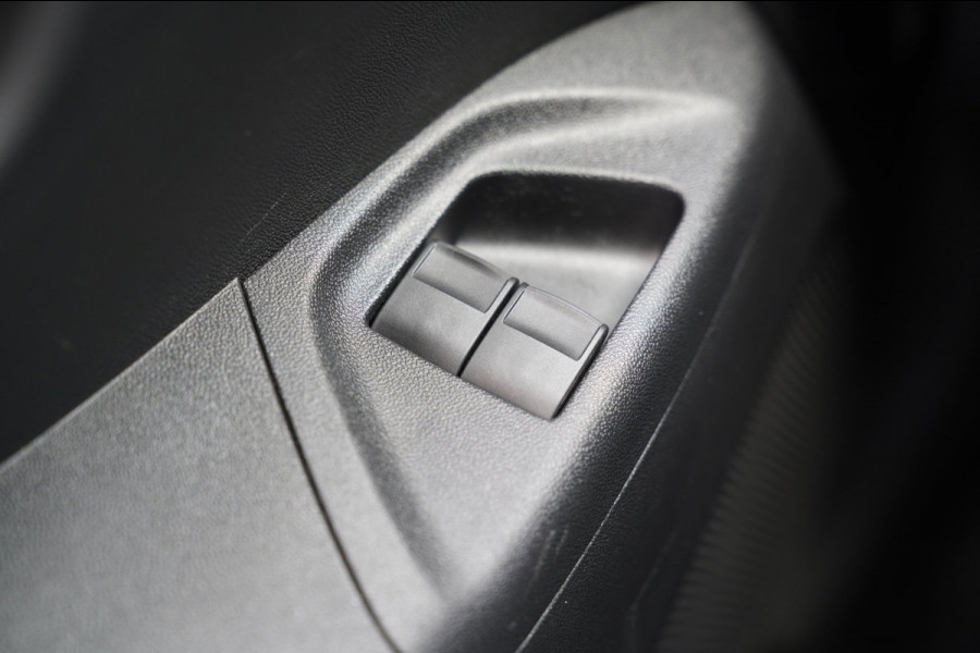Peugeot 108 1.0 e-VTi Allure|Prijs rijklaar incl 12 mnd garantie|Navi Bluetooth Lmv