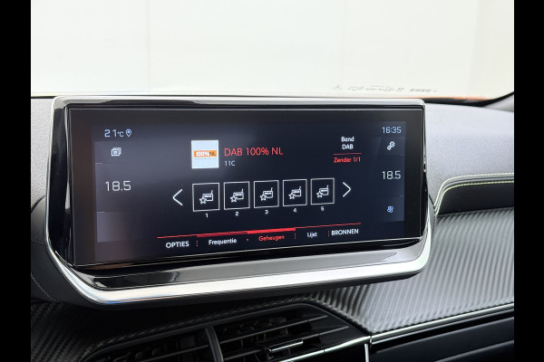 Peugeot 2008 131PK AUT-8 GT-Line 360°Camera Virtual Cockpit 3D-Navi Keyless Ecc Apple Carplay Android Auto Pdc Dodehoekbewaking Regen-Lichtsensor Cruise Control DAB+ Privacy Glas Lmv Led Isofix Lane Assist Bluetooth Dealeronderhouden Origineel Nederlandse Auto