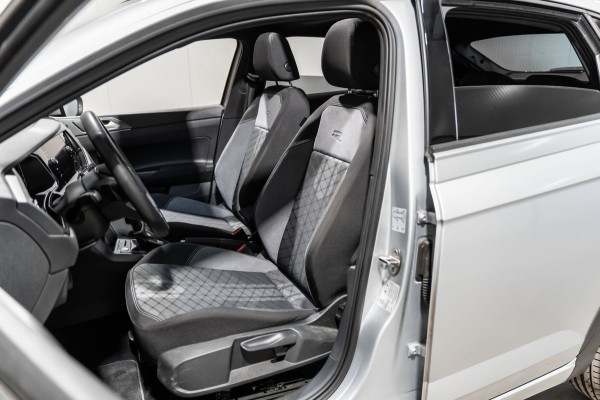 Volkswagen Taigo 1.0 TSI R-Line DSG IQ PANO CAMERA