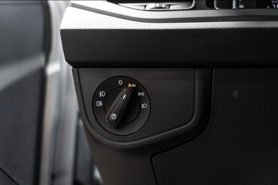 Volkswagen Taigo 1.0 TSI R-Line DSG IQ PANO CAMERA