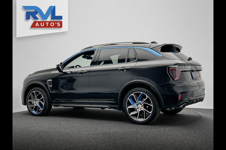 Lynk & Co 01 1.5 261PK Plug-in Hybrid *Origineel NL* Zwarte hemel 360 Camera Pano/dak Apple/Carplay Adaptive/Cruise