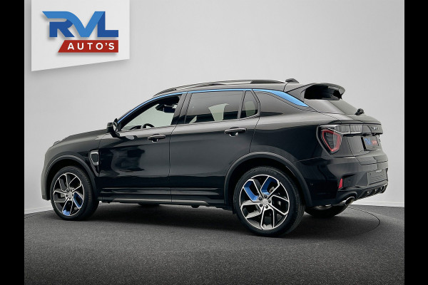 Lynk & Co 01 1.5 261PK Plug-in Hybrid *Origineel NL* Zwarte hemel 360 Camera Pano/dak Apple/Carplay Adaptive/Cruise