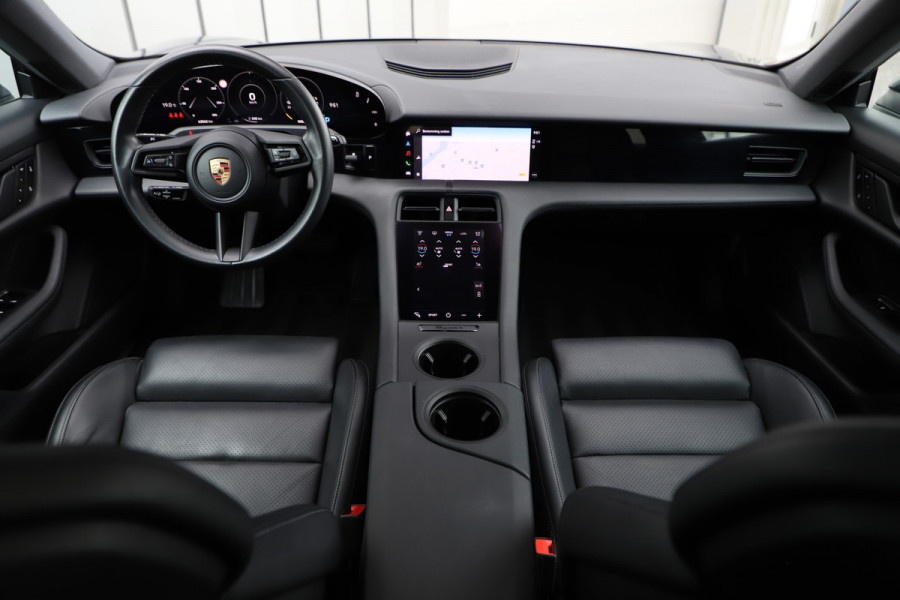 Porsche Taycan Cross Turismo 4 93kWh | 380PK | Panoramadak | Keyless-go | Sfeerverlichting | Bose audio | Matrix-led | 16-weg memory stoelen | 2022.
