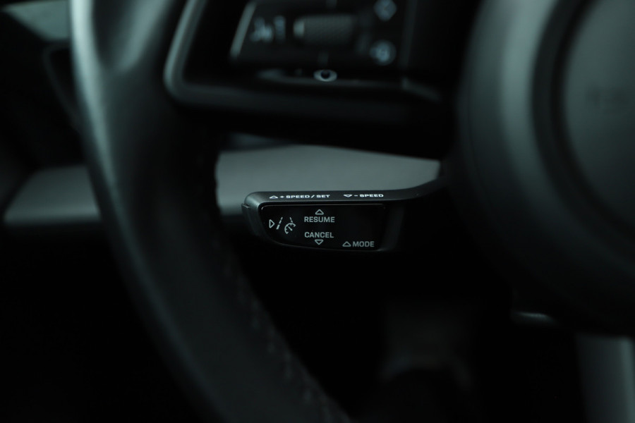 Porsche Taycan Cross Turismo 4 93kWh | 380PK | Panoramadak | Keyless-go | Sfeerverlichting | Bose audio | Matrix-led | 16-weg memory stoelen | 2022.