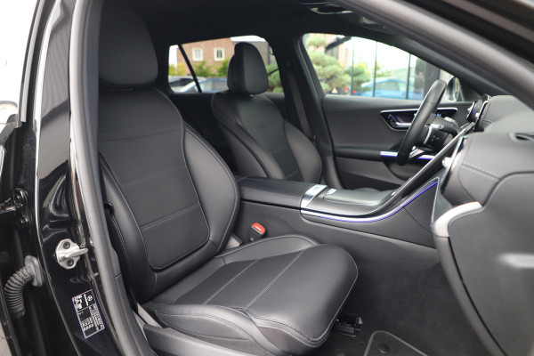 Mercedes-Benz C-Klasse Estate 300d AMG | 265PK | Achterasbesturing | Massage | Head-up | Keyless-go | Stoelkoeling | Distronic+ | Digital-light | Sfeer