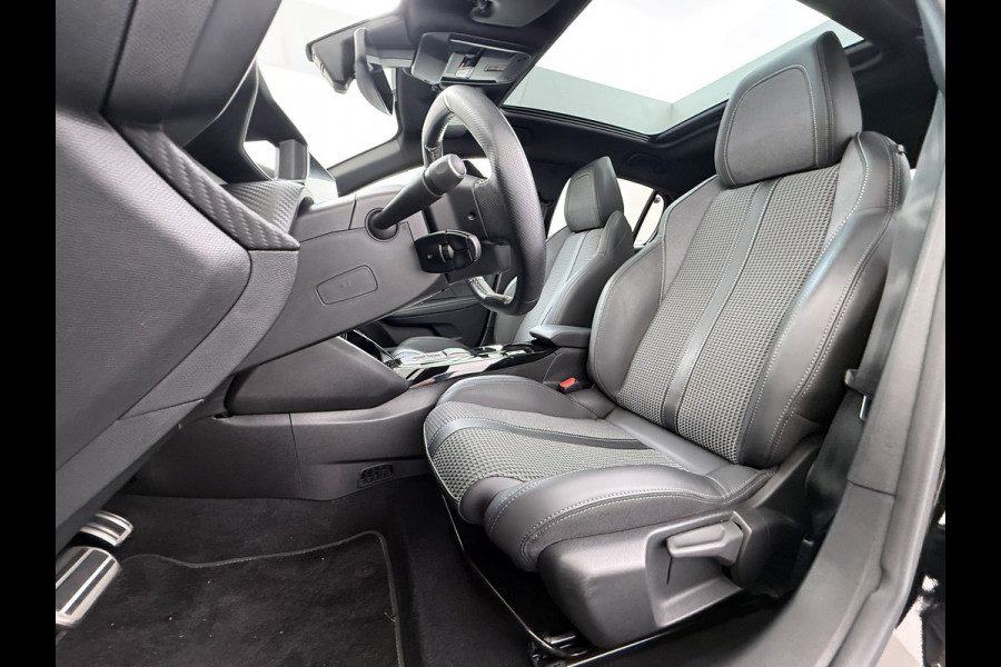 Peugeot e-208 EV GT350 SOH 98% Panoramadak Virtual Cockpit 360°Camera Keyless 3D-Navi Ecc Apple Carplay Android Auto Pdc Sensor dodehoek Regen-Lichtsensor Cruise Control Lmv Privacy Glas Isofix Led DAB Bluetooth 1e Eigenaar Dealeronderhouden Origineel Nederlandse Auto