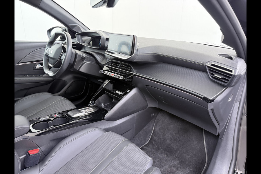 Peugeot e-208 EV GT350 SOH 98% Panoramadak Virtual Cockpit 360°Camera Keyless 3D-Navi Ecc Apple Carplay Android Auto Pdc Sensor dodehoek Regen-Lichtsensor Cruise Control Lmv Privacy Glas Isofix Led DAB Bluetooth 1e Eigenaar Dealeronderhouden Origineel Nederlandse Auto