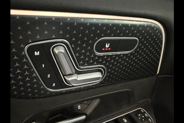 Mercedes-Benz Glb 180 Star Edition AMG Line Plus Pano|Sfeer|Blindspot|360 Camera