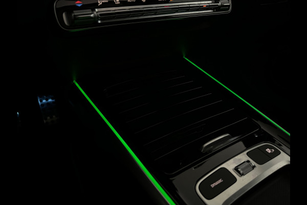 Mercedes-Benz Glb 180 Star Edition AMG Line Plus Pano|Sfeer|Blindspot|360 Camera