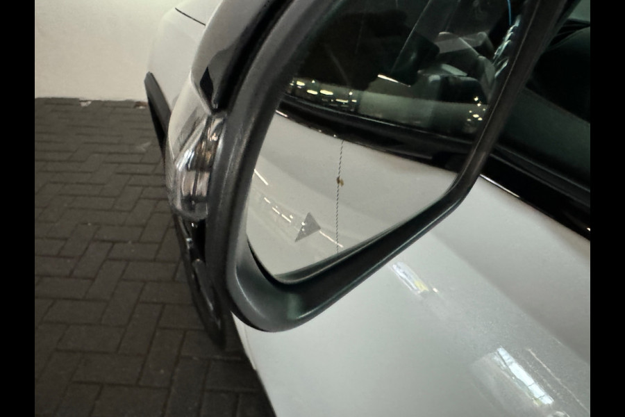 Mercedes-Benz Glb 180 Star Edition AMG Line Plus Pano|Sfeer|Blindspot|360 Camera