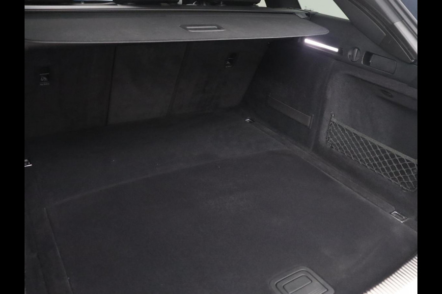 Audi A4 Allroad Quattro 2.0 TFSI MHEV Edition Allroad Quattro | Panoramadak | Leder | Trekhaak | Virtual Dashboard | Camera | Climate control | Stoelverwarming | Full LED | Cruise control |