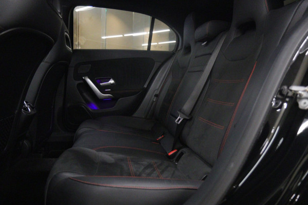 Mercedes-Benz A-Klasse 200 AMG /PANO/MEMORY/KEYLESS/SFEER/CAMERA/BOMVOL