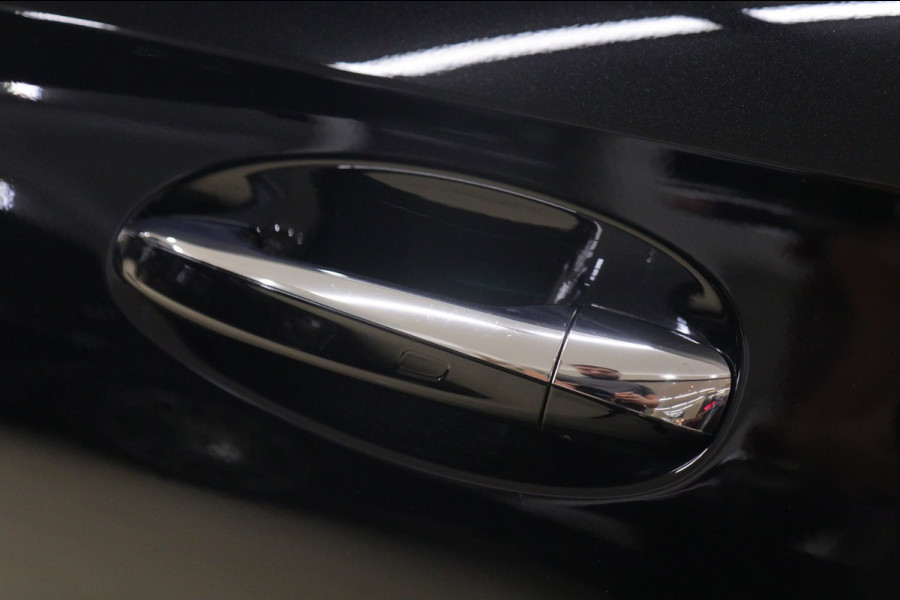 Mercedes-Benz A-Klasse 200 AMG /PANO/MEMORY/KEYLESS/SFEER/CAMERA/BOMVOL