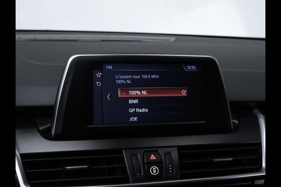 BMW 2 Serie Active Tourer 225xe iPerformance Sport (NAVI,PDC,CLIMATE,CRUISE,LED,ELEKTRISCH PAKKET,SPORTSTOELEN,LM VELGEN)