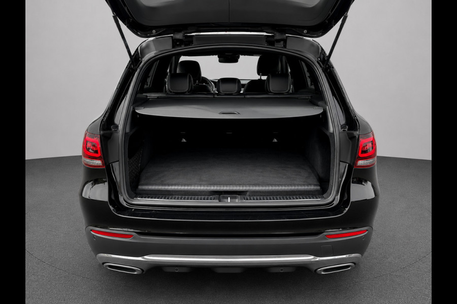 Mercedes-Benz GLC 300e 4MATIC AMG | Multibeam | Virtual | 360 | Sfeerverlichting | Dealer onderhouden | Dodehoek