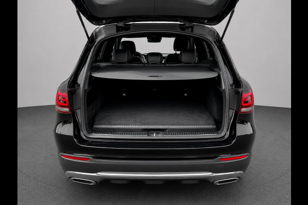 Mercedes-Benz GLC 300e 4MATIC AMG | Multibeam | Virtual | 360 | Sfeerverlichting | Dealer onderhouden | Dodehoek