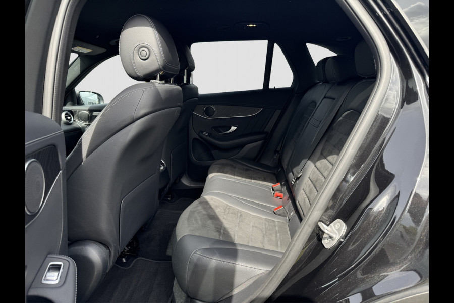 Mercedes-Benz GLC 300e 4MATIC AMG | Multibeam | Virtual | 360 | Sfeerverlichting | Dealer onderhouden | Dodehoek