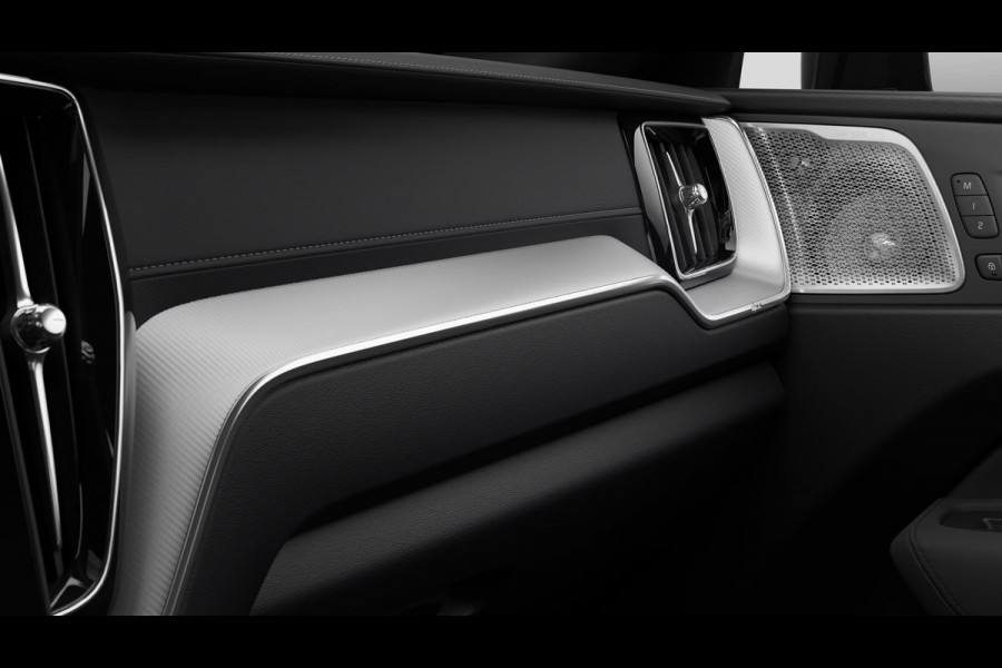 Volvo XC60 2.0 T8 Plug-in hybrid AWD Ultra Black Edition Exec | Luchtvering | Massage | B&W Sound | Nieuw | BTW
