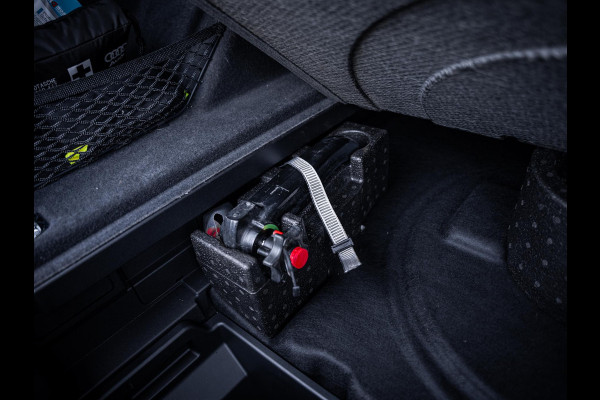 Audi e-tron 50 quattro Advanced edition Plus 71 kWh - S-Line l Pano l Trekhaak l 360cam