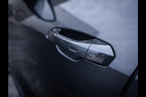 Audi e-tron 50 quattro Advanced edition Plus 71 kWh - S-Line l Pano l Trekhaak l 360cam