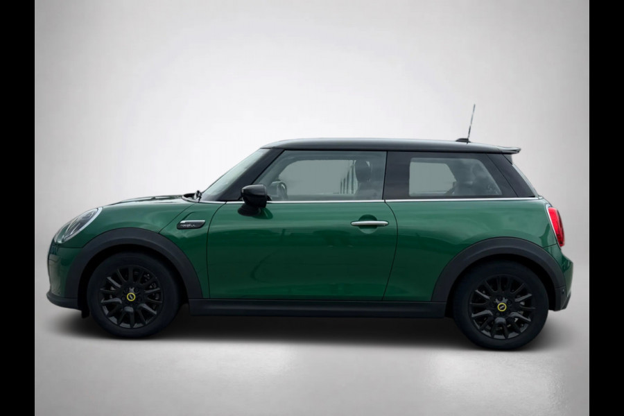 MINI Electric Camden Edition 33 kWh (NL-auto, 1e Eig, Dealer OndH, Carplay, StoelV, PDC, Navi, Climate Con, Cruise Con, Etc)