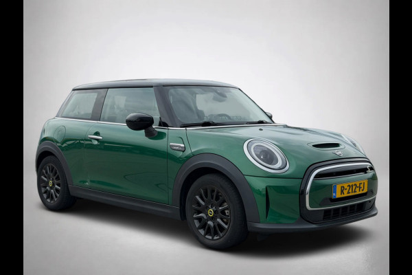 MINI Electric Camden Edition 33 kWh (NL-auto, 1e Eig, Dealer OndH, Carplay, StoelV, PDC, Navi, Climate Con, Cruise Con, Etc)