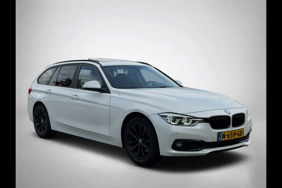 BMW 3 Serie Touring 318i Edition Sport High Executive(Goed OndH, Panoramadak, Trekhaak, StoelV, Navi, Climate Con, Cruise Con,Etc)
