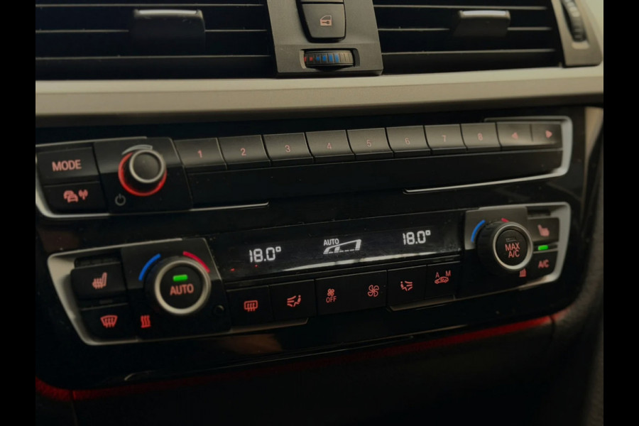 BMW 3 Serie Touring 318i Edition Sport High Executive(Goed OndH, Panoramadak, Trekhaak, StoelV, Navi, Climate Con, Cruise Con,Etc)