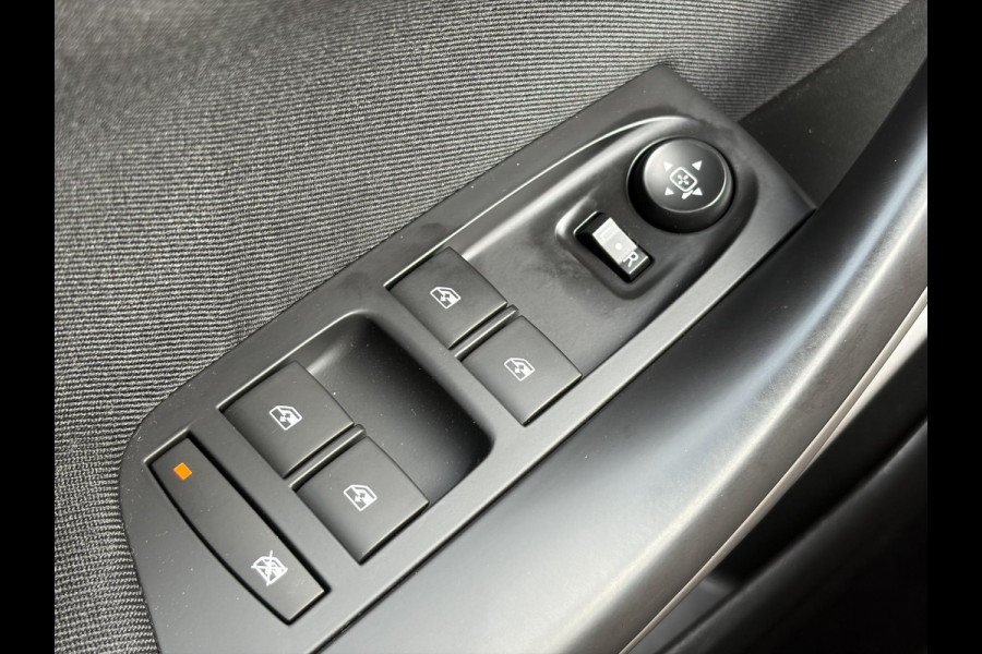 Opel Astra Sports Tourer 1.2 Business Executive ✓1e Eigenaar✓146pk✓Camera✓Trekhaak✓Carplay✓Airco✓Cruise✓Pdc V+A✓Lm velgen✓Comfortstoelen✓6 Bak✓N.A.P✓Nieuwe Apk bij Aflevering