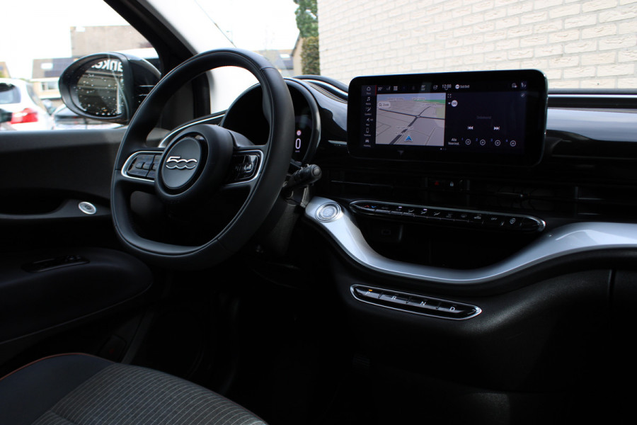 Fiat 500 Icon 42 kWh | Navigatie | Stoelverwarming | Parkeersensoren achter