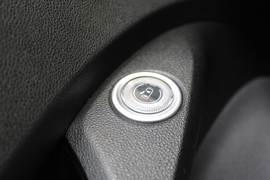 Fiat 500 Icon 42 kWh | Navigatie | Stoelverwarming | Parkeersensoren achter