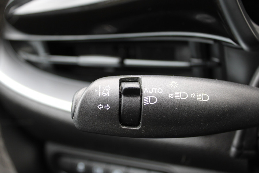 Fiat 500 Icon 42 kWh | Navigatie | Stoelverwarming | Parkeersensoren achter