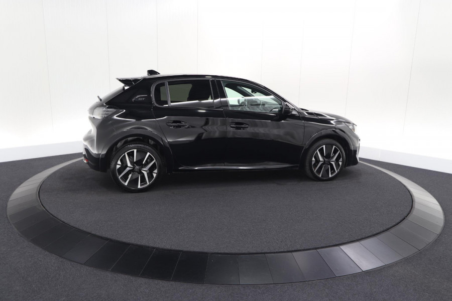 Peugeot 208 1.2 Hybrid 145 e-DCS6 GT | Alcantara Pakket | Camera | Apple Carplay | Stoelverwarming